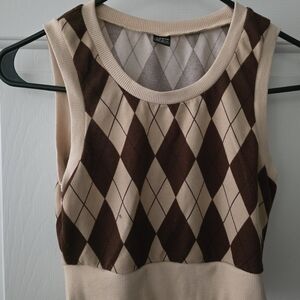 Argyle Sleeveless Knit Top - Brown and Cream